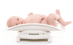 недобор нормального веса новорожденного