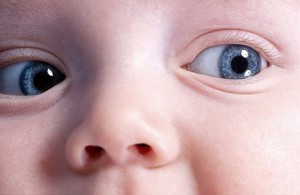 Массаж при дакриоцистите как один из способов лечения малыша